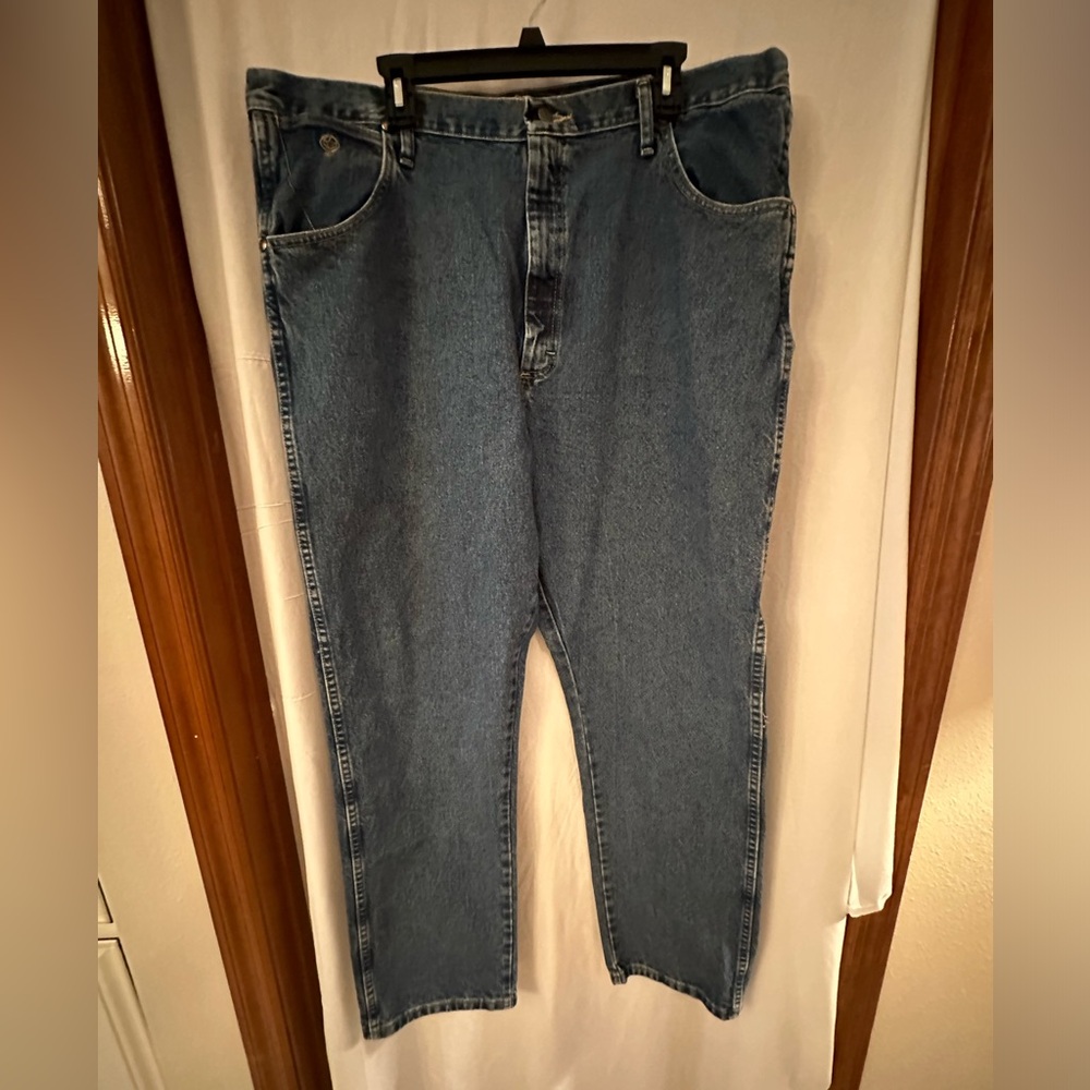 Men’s wranglers. George Strait collection.   42x34